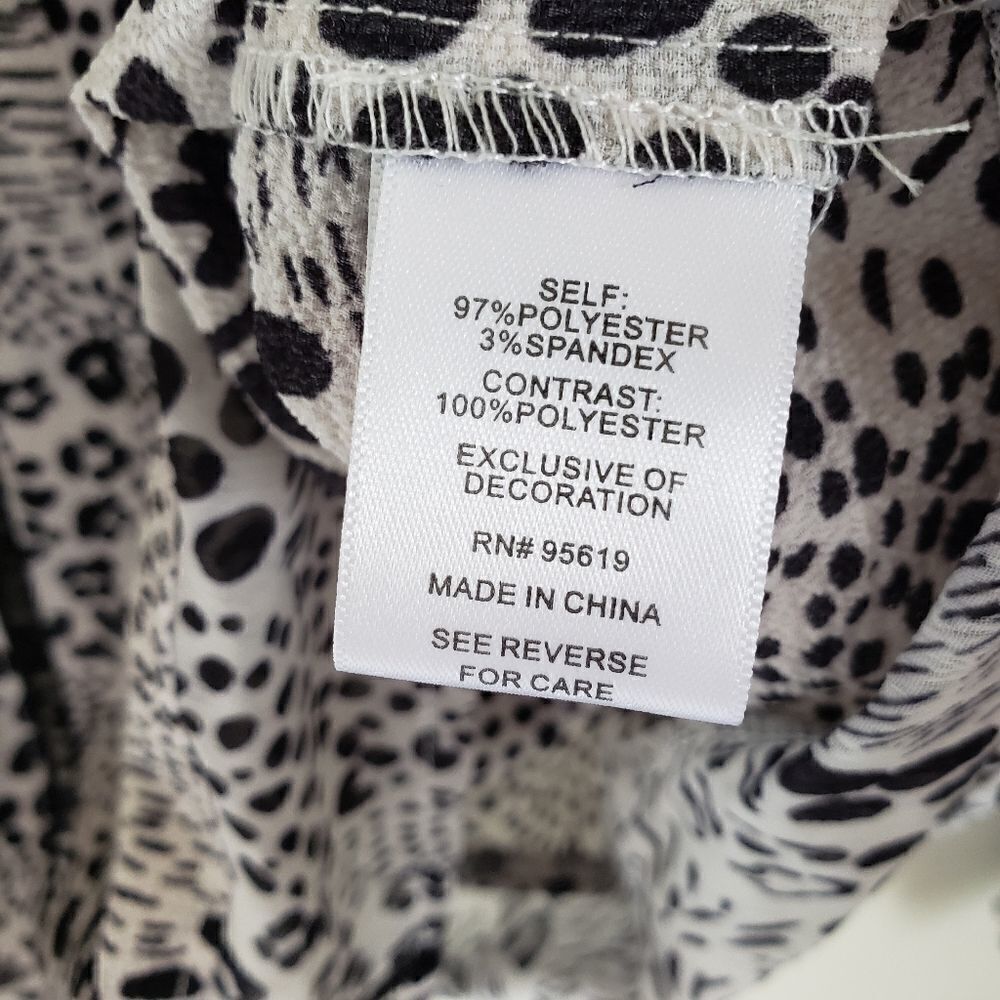 Single Thread Ladder Stitch Semi-Sheer Animal Print Blouse Medium - Picture 7 of 8